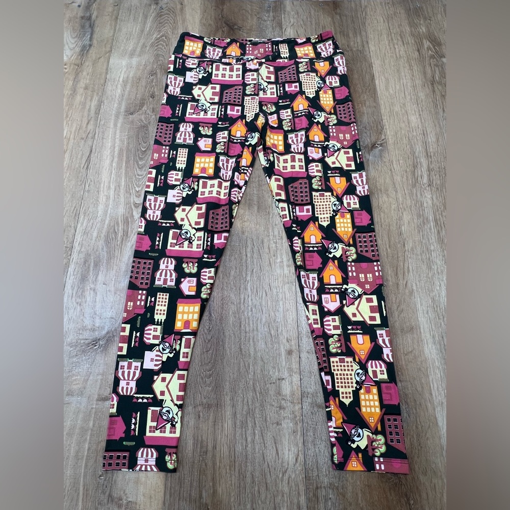 Woman’s lularoe leggings- tall + curvy